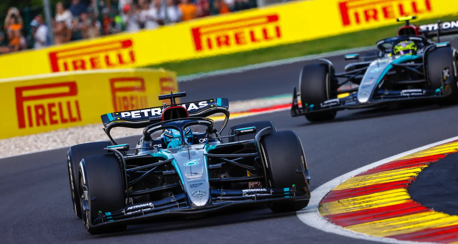 George Russell i Lewis Hamilton - Mercedes-AMG Petronas Formula One Team / © Mercedes-AMG Petronas Formula One Team / LAT Images