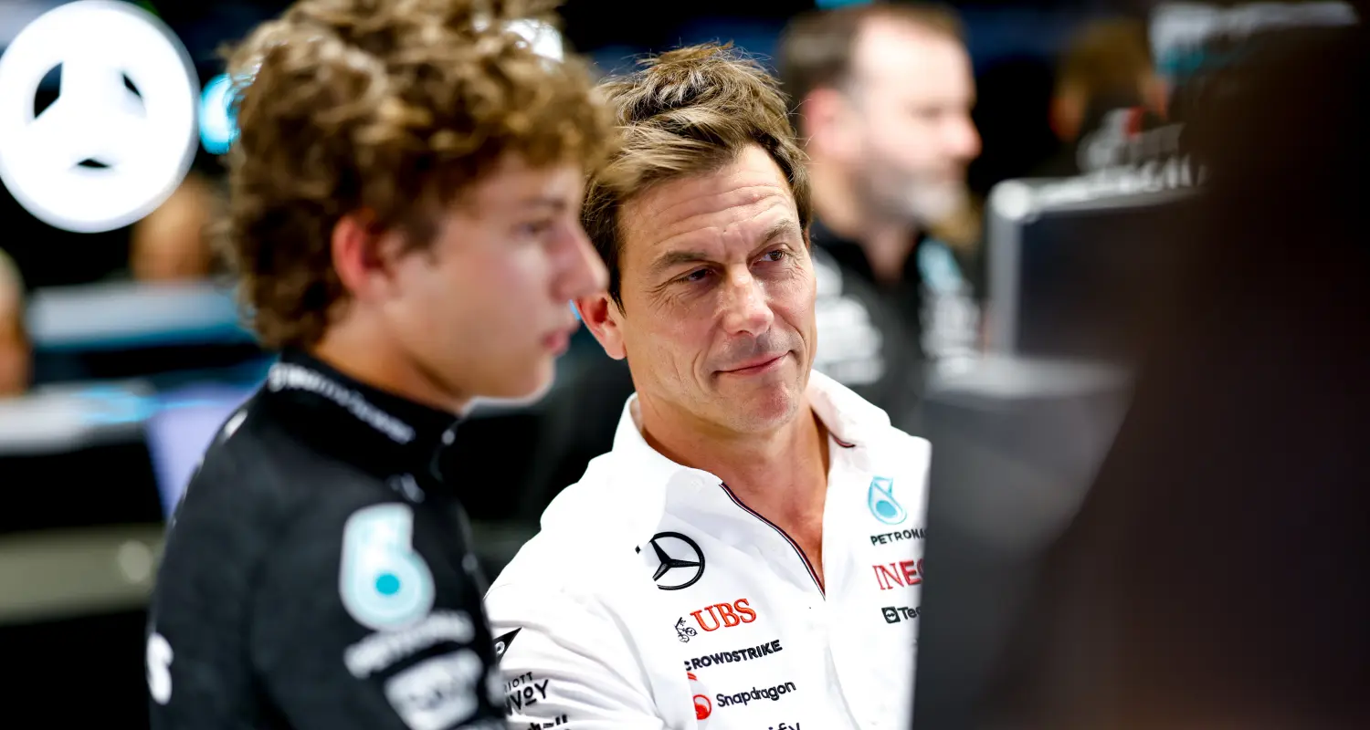 Toto Wolff i Kimi Antonelli - Mercedes-AMG Petronas Formula One Team / © Mercedes-AMG Petronas Formula One Team / LAT Images