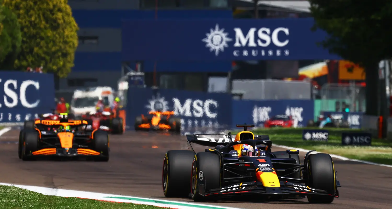 Max Verstappen - Oracle Red Bull Racing i Lando Norris - McLaren F1 Team / © Getty Images / Red Bull Content Pool
